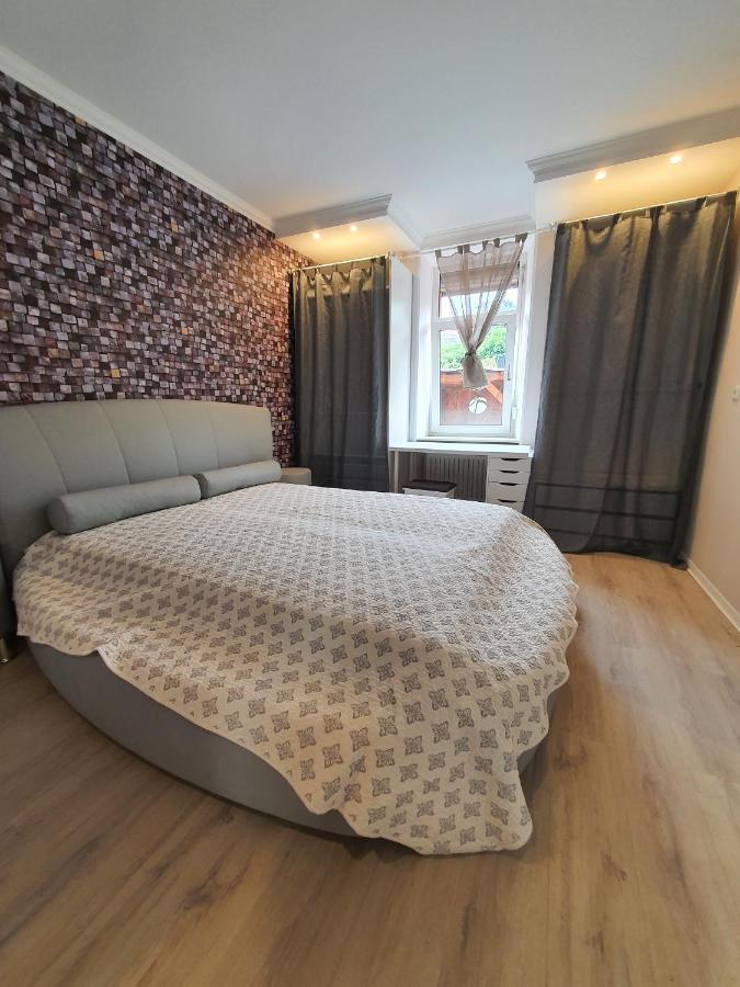 Mozart27 - Ferienwohnung Pirmasens Extérieur photo